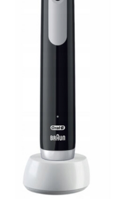 Электрическая зубная щетка Braun Oral-B Pro Series 1 Black с дорожным футляром D305.513.3X